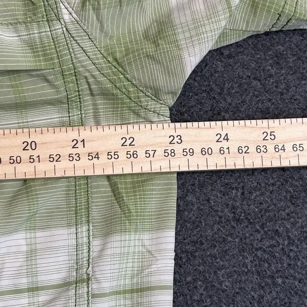 The North Face VaporWick Shirt Mens Large Green Plaid Button Front Short Sleeve